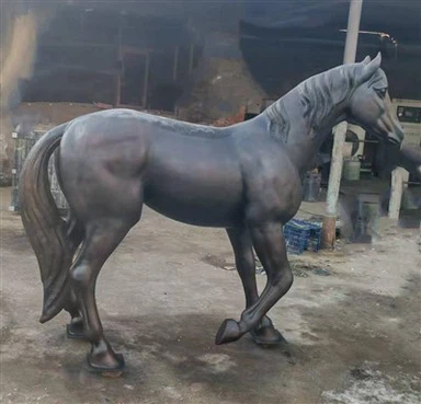 Nagy Fém Szobor Ló